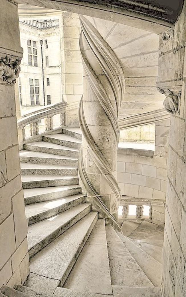 escalier_chambord3_resized